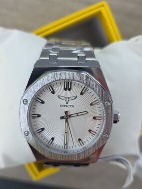 549.  Invicta Specialty I by Invicta Men's Watch - 42mm, Silver
